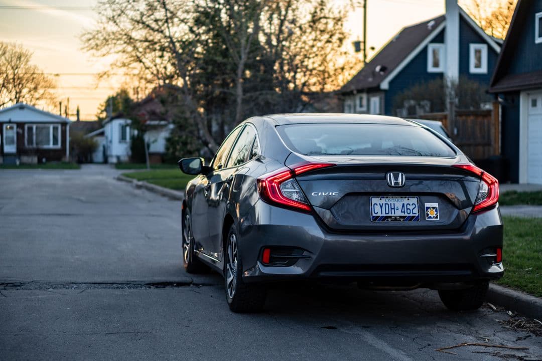 A contemporary Honda Civic, the kind that runs on the Maintenance Minder schedule